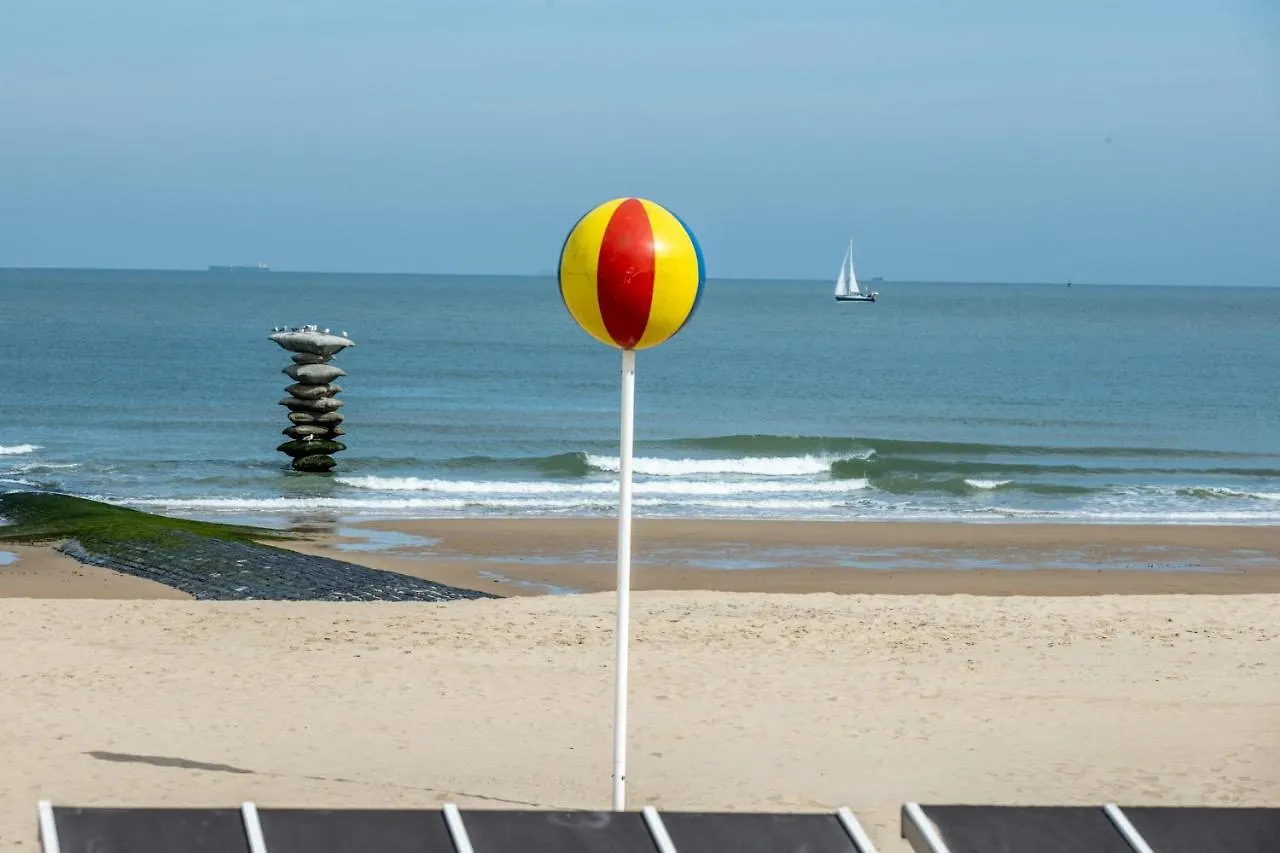 Uniek zeezicht Oostende Appartement