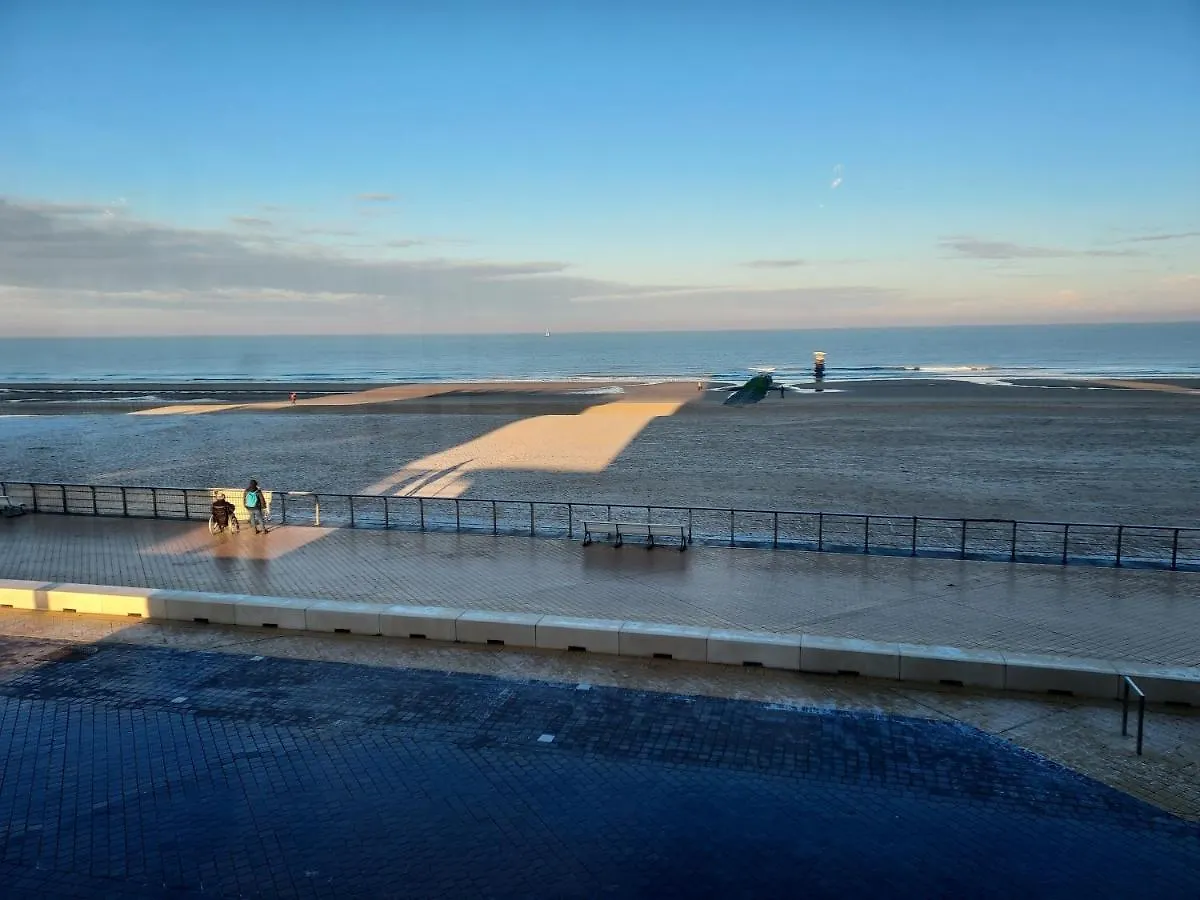 Uniek zeezicht Oostende 0*,  België